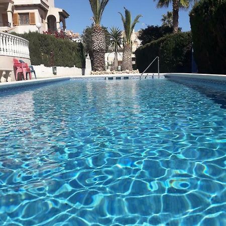 Residencia Alhambra Los Cisnes Торрев'єха Екстер'єр фото